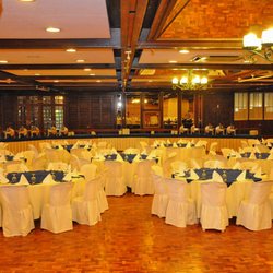 Valle Verde Country Club - Banquet Halls for rent. Non-members are welcome to avail.