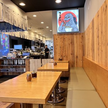 Gyuro Ramen - Ambiance - Ramen Near Me - Chicago, Illinois