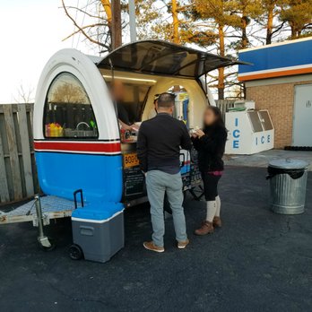 La Pote-Ria - their cute little truck! - Food Trucks Near Me - Clarksburg, Maryland