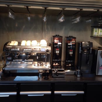 Queens Coffeehaus - Coffee & Tea Near Me - Coburg, BY Queens Coffeehaus - Coffee & Tea Near Me - Coburg, BY