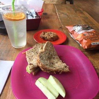 Leisha's Bakeria - Breakfast & Brunch Near Me - Bridgeport, Connecticut