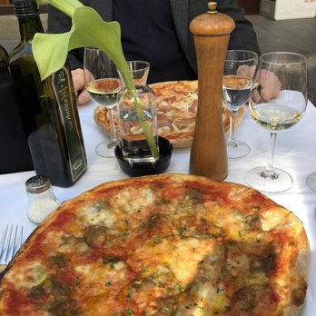 Seven Up - Pizza Near Me - Torino, TO