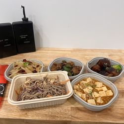 Dinnerdash - Buckwheat noodles, mapo tofu, Hunan pork, dongpo pork