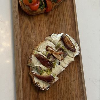 Salt & Acres - bruschetta board - Venues & Event Spaces Near Me - Fort Lupton, Colorado Salt & Acres - bruschetta board - Venues & Event Spaces Near Me - Fort Lupton, Colorado