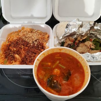 Saing Thai Cuisine - Pad thai, pad graw pao, and tom yum gia - Thai Near Me - Tucson, Arizona Saing Thai Cuisine - Pad thai, pad graw pao, and tom yum gia - Thai Near Me - Tucson, Arizona