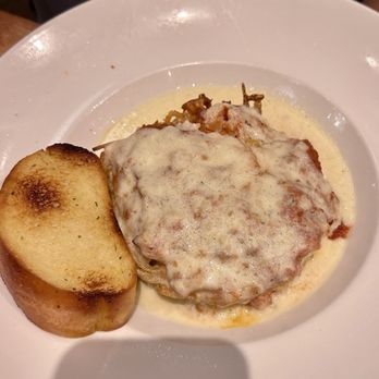 Cheddar's Scratch Kitchen - Spasagna - American Near Me - Lutz, Florida