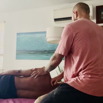 Rolf Method Maui - Trapezius - Massage Therapy Near Me - Lahaina, Hawaii Rolf Method Maui - Trapezius - Massage Therapy Near Me - Lahaina, Hawaii