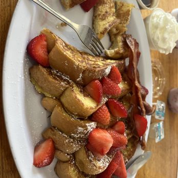 Beach Diner - French toast - Diners Near Me - Fernandina Beach, Florida