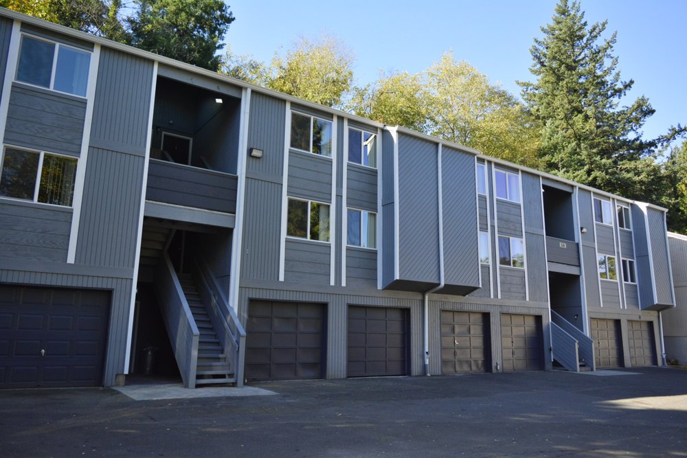 FIRST CLASS PROPERTY MANAGEMENT Updated September 2024 20 Photos