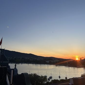 Ambassador - Rooftop views - Hotels Near Me - Zürich, ZH Ambassador - Rooftop views - Hotels Near Me - Zürich, ZH