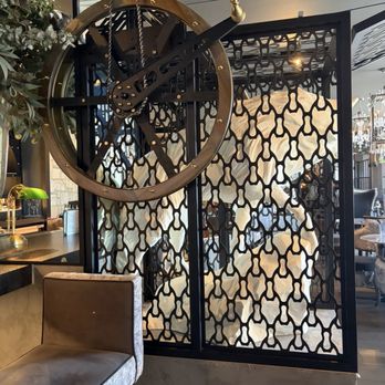 Wolf by Vanderpump at Caesars Republic Scottsdale - Decor - Cocktail Bars Near Me - Scottsdale, Arizona Wolf by Vanderpump at Caesars Republic Scottsdale - Decor - Cocktail Bars Near Me - Scottsdale, Arizona