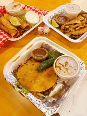 Tacos El Goloso by null