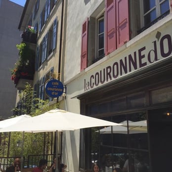 Restaurant La Couronne d'Or - terrace out front - Swiss Food Near Me - Lausanne, VD