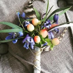 Haute Poppies Floral - Boho Feathers Berries Boutonnieres