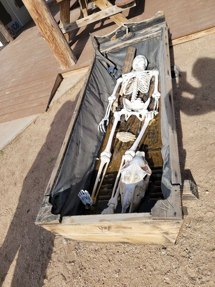 THE WAYSIDE OASIS Updated August 2024 33 Photos 74125 Wickenburg