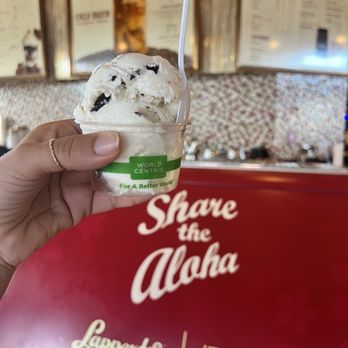 Lappert's Hawaii - Chocolate chip cookie dough - single scoop - Ice Cream & Frozen Yogurt Near Me - Koloa, Hawaii Lappert's Hawaii - Chocolate chip cookie dough - single scoop - Ice Cream & Frozen Yogurt Near Me - Koloa, Hawaii