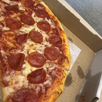 Sally O'Neal's Pizza Hotline - Disgusting pizza - Pizza Near Me - Tampa, Florida Sally O'Neal's Pizza Hotline - Disgusting pizza - Pizza Near Me - Tampa, Florida