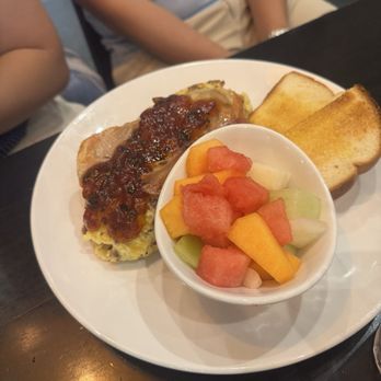 The Hudson Cafe - Breakfast & Brunch Near Me - Troy, Michigan The Hudson Cafe - Breakfast & Brunch Near Me - Troy, Michigan