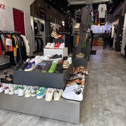 Shoe Retailer Shoe Avenue 47th Street Cheap Shoe Avenue 47th