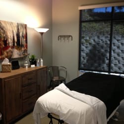 Laguna Woods Rehabilitation Center - Massage Room