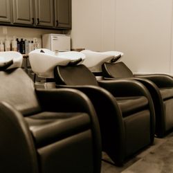 Monte Bella Salon - Our shampoo room