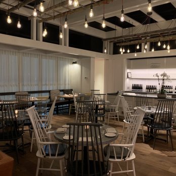 Small Batch - Bar area - New American Near Me - Garden City, New York Small Batch - Bar area - New American Near Me - Garden City, New York