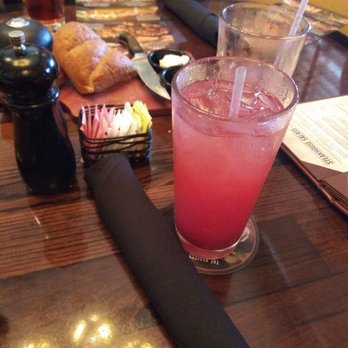 LongHorn Steakhouse - Didn't order yet, but real hungry!!! - Steakhouses Near Me - Cartersville, Georgia