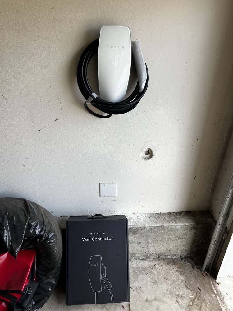 Slide of Volt Tech Electric