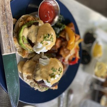Sarabeth's Key West - Surf and turf eggs Benedict - American Near Me - Key West, Florida Sarabeth's Key West - Surf and turf eggs Benedict - American Near Me - Key West, Florida