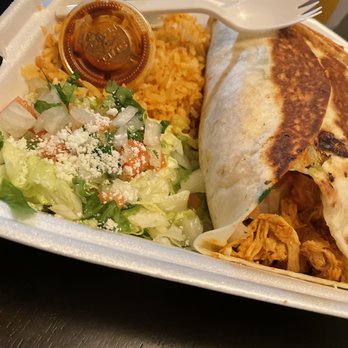 Tacos Pepe - Chicken burrito - Mexican Near Me - Stevenson, Washington
