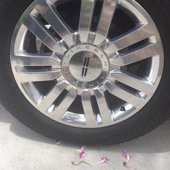 Auto Cosmetics - My repaired Navigator wheel. Looks like new! - Wheel & Rim Repair Near Me - Chandler, Arizona