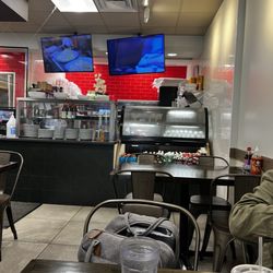 Pho Mai Dinkytown - Inside