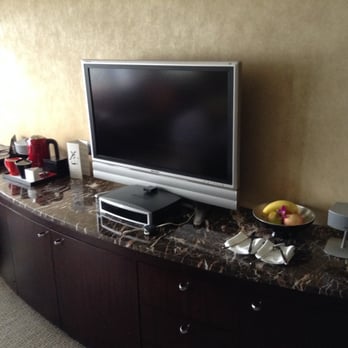 香港洲際酒店 - Large flatscreen TV - Hotels Near Me - Hong Kong, HK