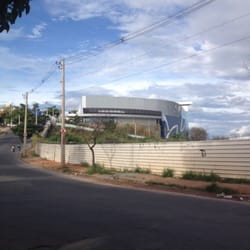 Shopping Contagem - Shopping mto bom,lojas e serviços d primeira.Só q fica em lugar de difícil acesso,e os acessos externos não são bem sinalizados.
