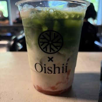 Ooika - Oishii strawberry iced matcha - Tea Rooms Near Me - Princeton, New Jersey