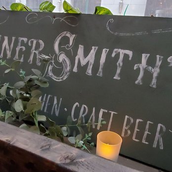 Tanner Smiths - Cocktail Bars Near Me - New York, New York Tanner Smiths - Cocktail Bars Near Me - New York, New York