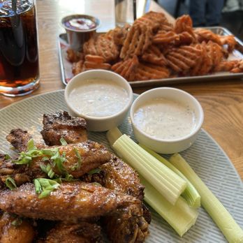 The Filson Queen City Kitchen and Bar - Bourbon hot honey wings - Sports Bars Near Me - Cincinnati, Ohio The Filson Queen City Kitchen and Bar - Bourbon hot honey wings - Sports Bars Near Me - Cincinnati, Ohio