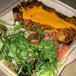 Chilaguiles - Enchiladas mit Gemüse und Salat