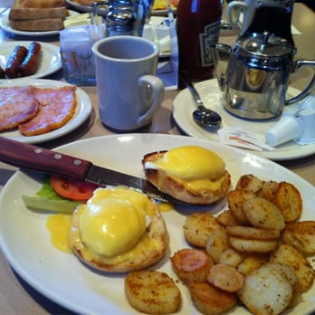 Bobby's Hideaway - Breakfast & Brunch Near Me - Mississauga, Ontario