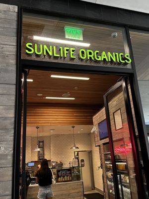 Sunlife Organics by null
