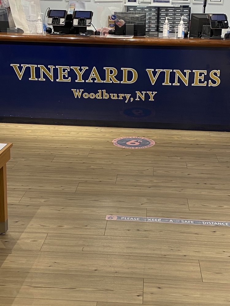 VINEYARD VINES OUTLET Updated June 2024 161 Marigold Ct, Woodbury, New York Department