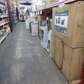 Rural King - Not well setup and cluttered. - Home & Garden Near Me - Wentzville, Missouri