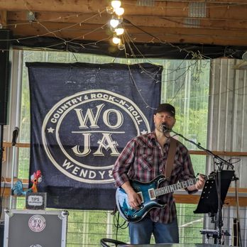 Krooked Tusker Distillery - Live music - Distilleries Near Me - Hammondsport, New York