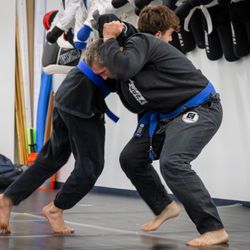 Otomi Martial Arts - Light resistance training