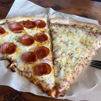 Ramundo's Pizzeria - Pepperoni & cheese slices - Pizza Near Me - Cincinnati, Ohio