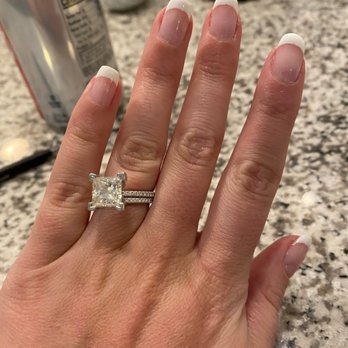 Le Nails - Nail Salons Near Me - Jackson, Mississippi