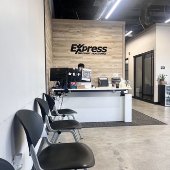 Express Employment Professionals - Front desk area - Employment Agencies Near Me - Olathe, Kansas
