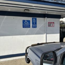 Family House of Fish and Poultry - Handicapped parking