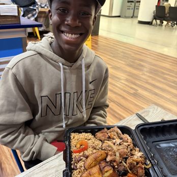 Chef Creole Seasoned Kitchen - Jerk chicken with rice and beans - Seafood Near Me - Miami, Florida