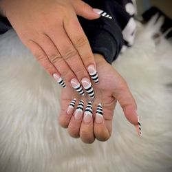 LN Nails & Spa